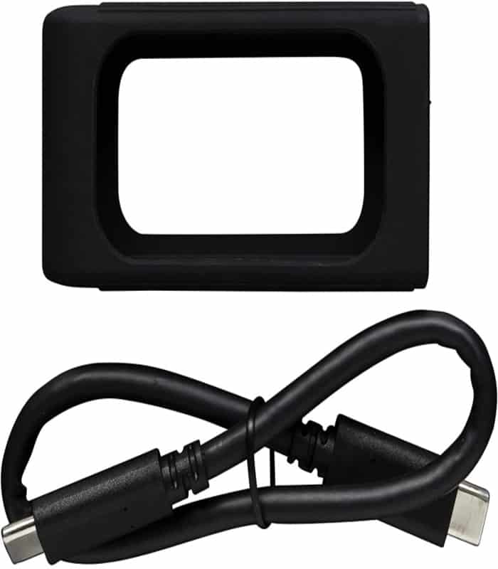 KINGSTON-Portable-XS2000-1TB-eksterni-SSD-SXS20001000G.jpg